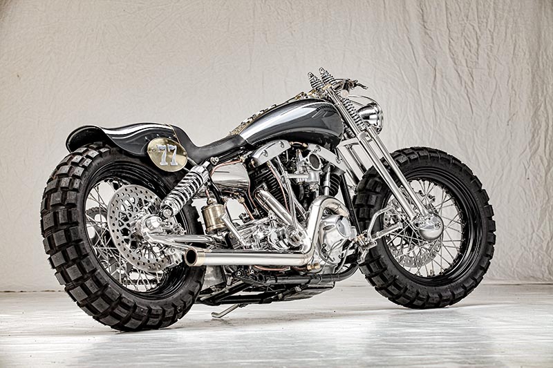 Setenta y siete Old Custom Flames